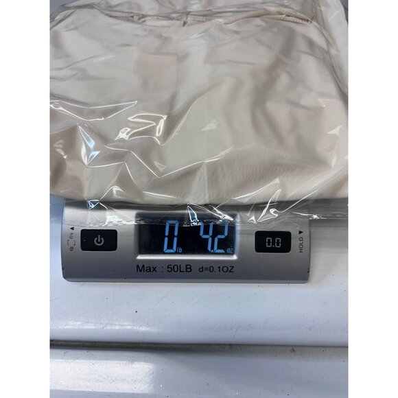 VTG Cream Long Sleeve Dressy Blouse With Back Button Closure & High Neck - Picture 8 of 8